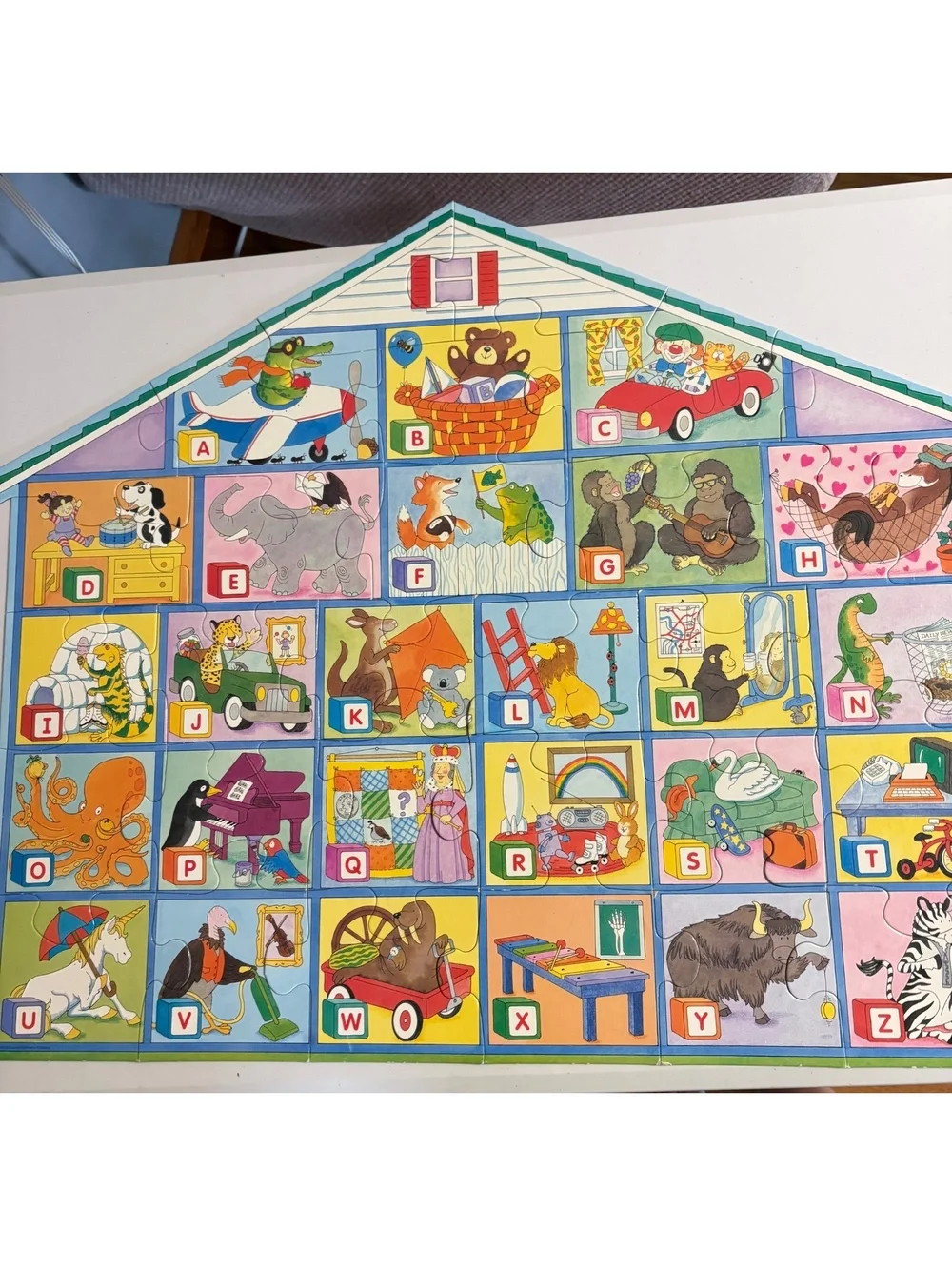 Alphabet house giant shaped floor puzzle - 30 large pieces